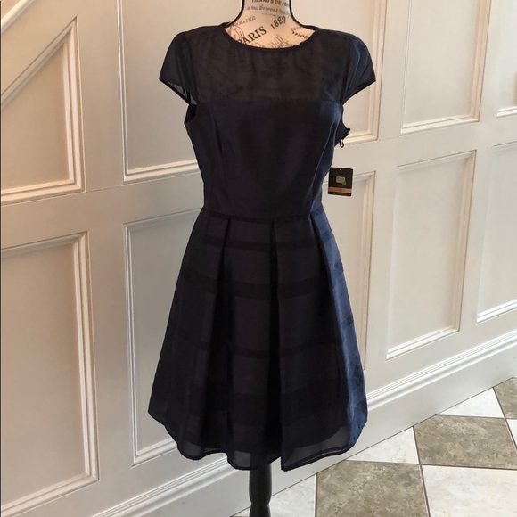 NWT Navy Taylor Dress - Picture 2 of 8